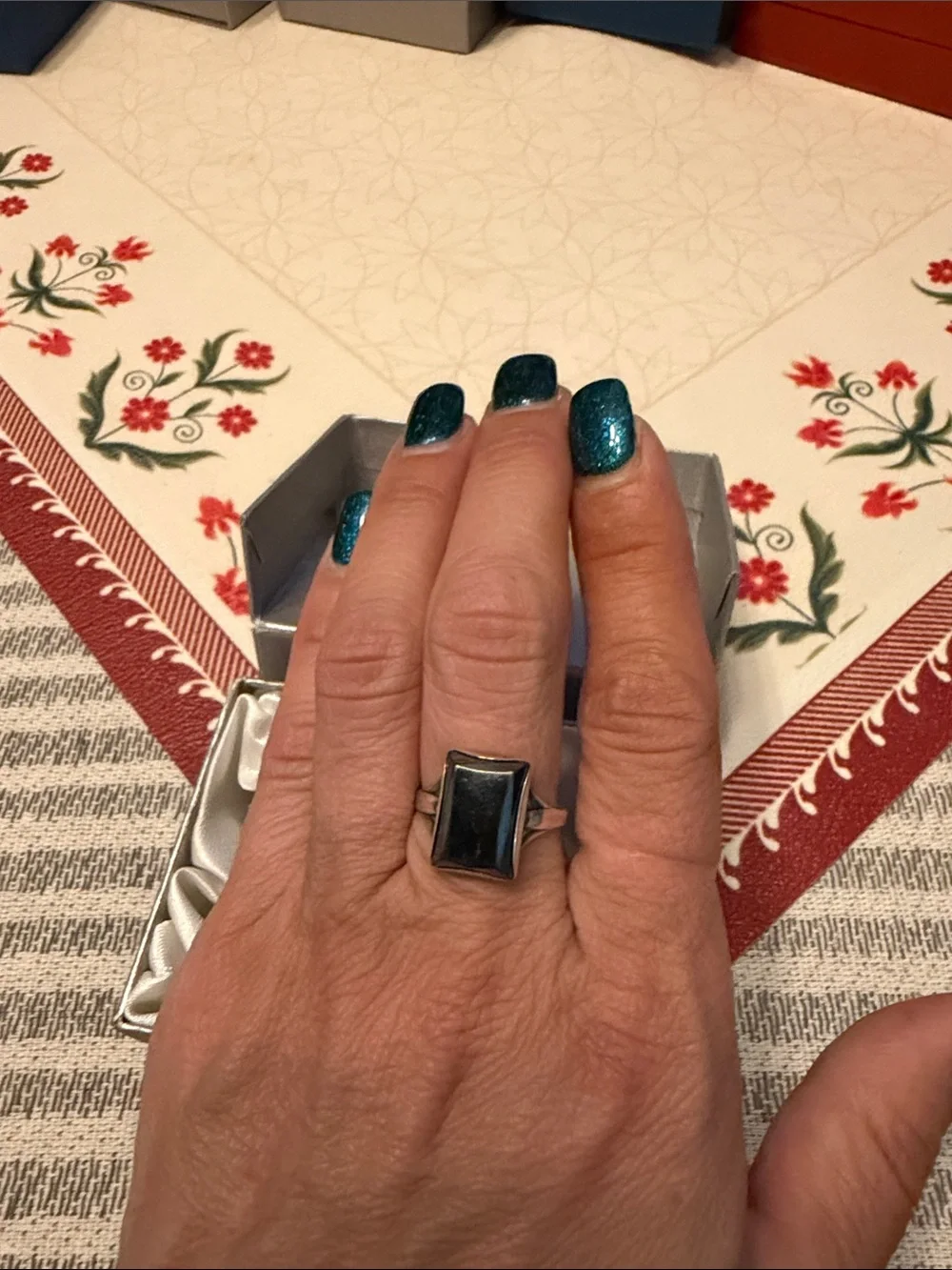 Silver ring lot all size 6 and 7 but the last one in pic is size 5